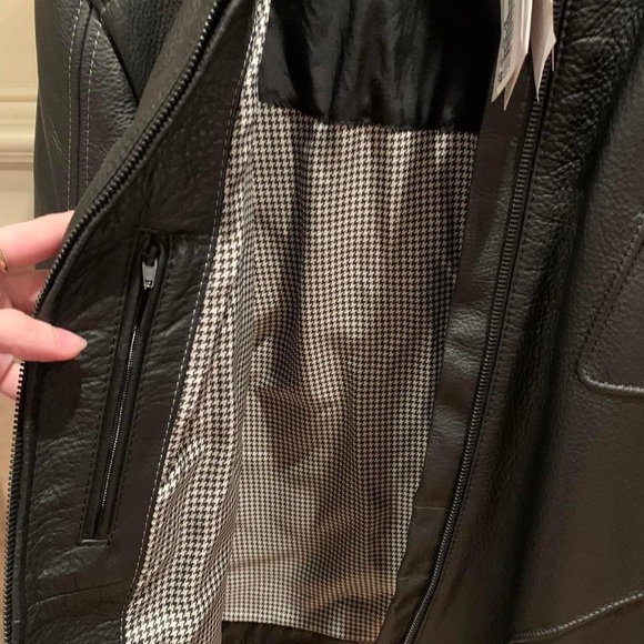 Porsche Leather Jacket - Picture 2 of 8